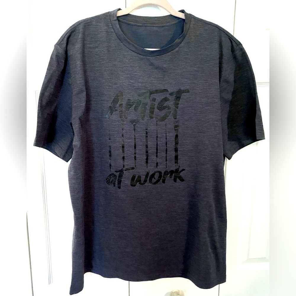Gray Artist Graphic T-Shirt, NWOT
